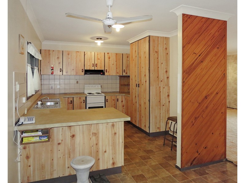 2 Oak Crescent, Bowen QLD 4805