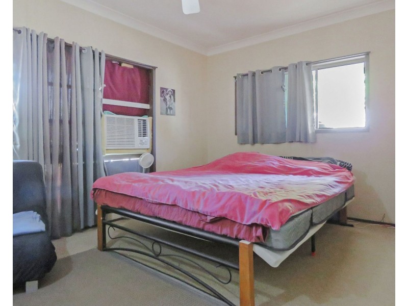 2 Oak Crescent, Bowen QLD 4805