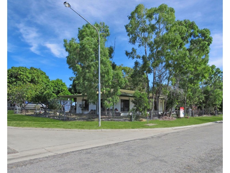 2 Oak Crescent, Bowen QLD 4805