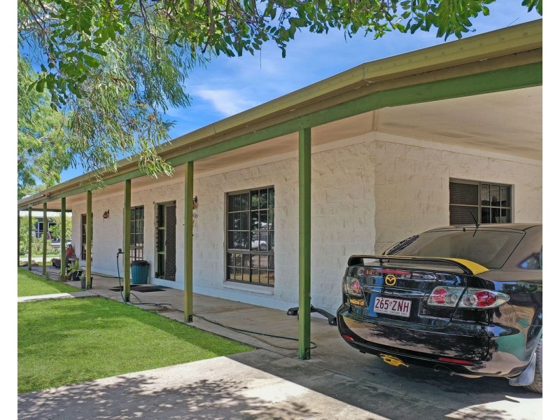 2 Oak Crescent, Bowen QLD 4805