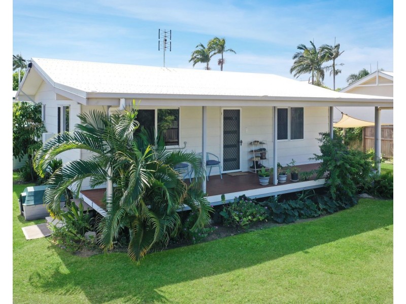 7 Scott Avenue, Bowen QLD 4805