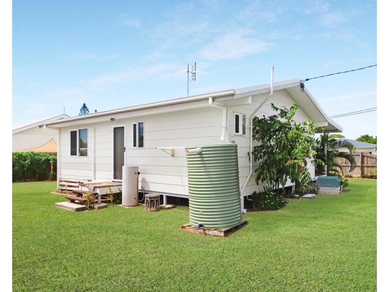 7 Scott Avenue, Bowen QLD 4805