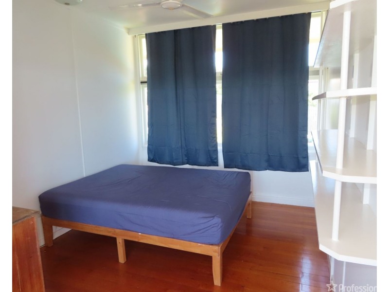 74A Poole Street, Bowen QLD 4805