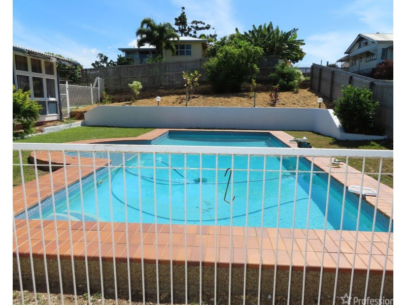 74A Poole Street, Bowen QLD 4805