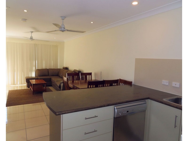 4/46 Gregory Street, Bowen QLD 4805