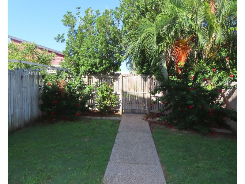 4/46 Gregory Street, Bowen QLD 4805