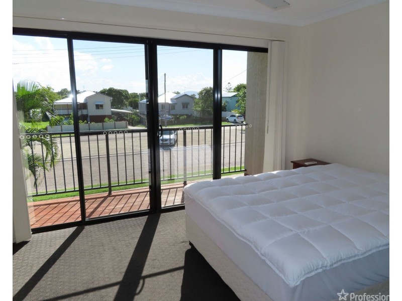 4/46 Gregory Street, Bowen QLD 4805