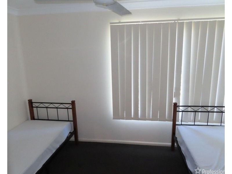 4/46 Gregory Street, Bowen QLD 4805