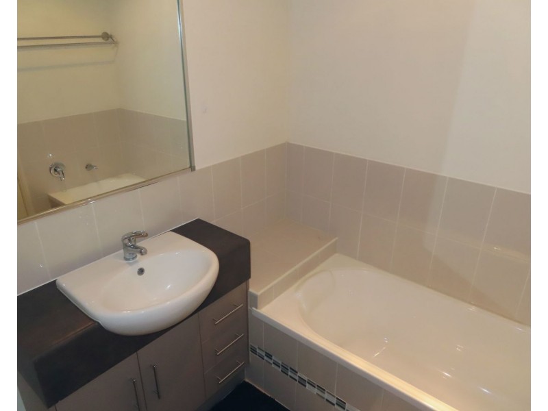 4/46 Gregory Street, Bowen QLD 4805