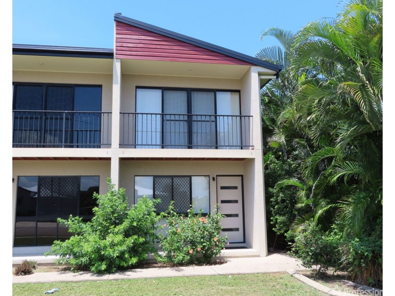 4/46 Gregory Street, Bowen QLD 4805
