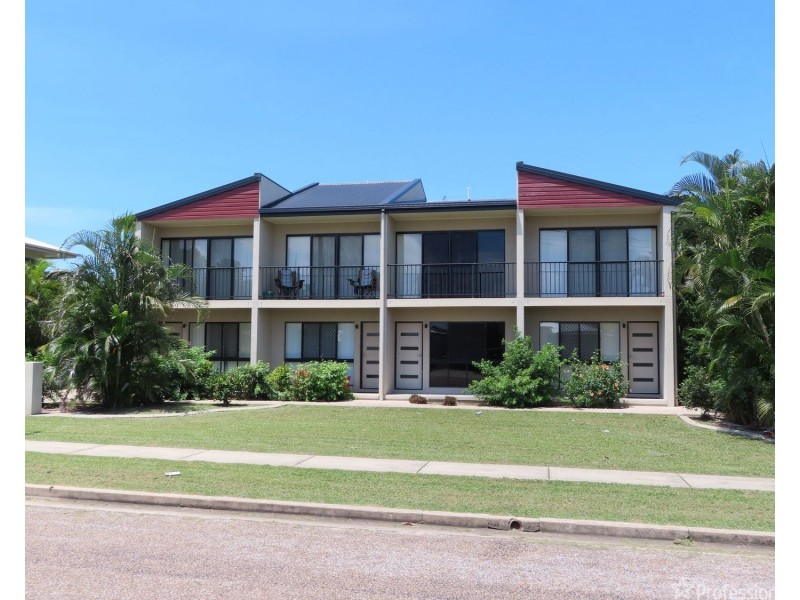 4/46 Gregory Street, Bowen QLD 4805