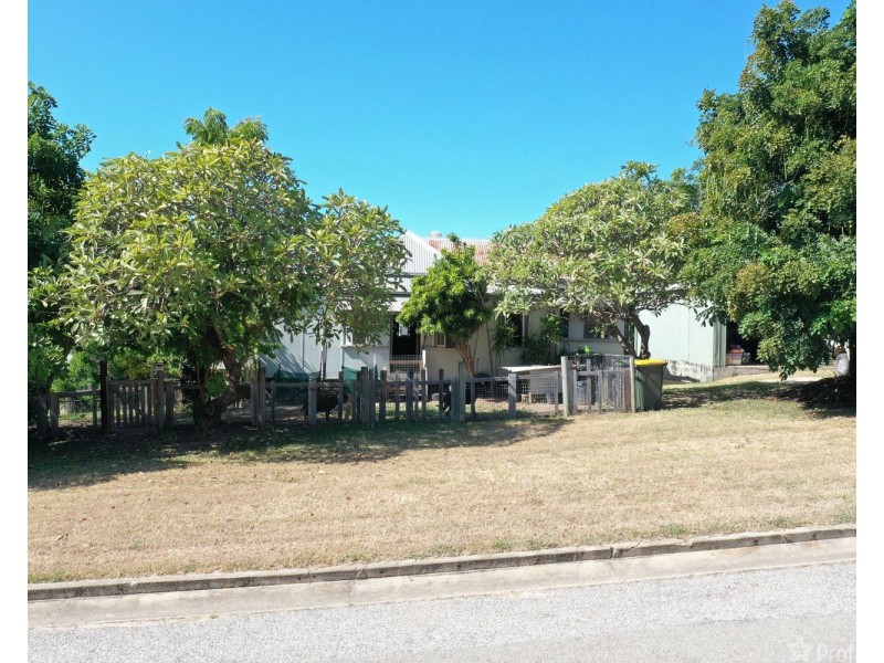 63 Kennedy Street, Bowen QLD 4805