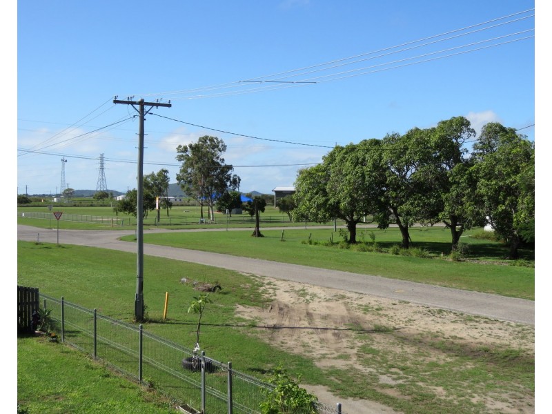 44 Lascelles Street, Bowen QLD 4805