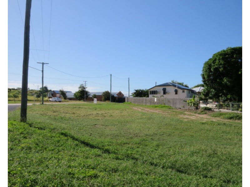 71 Leichhardt Street, Bowen QLD 4805