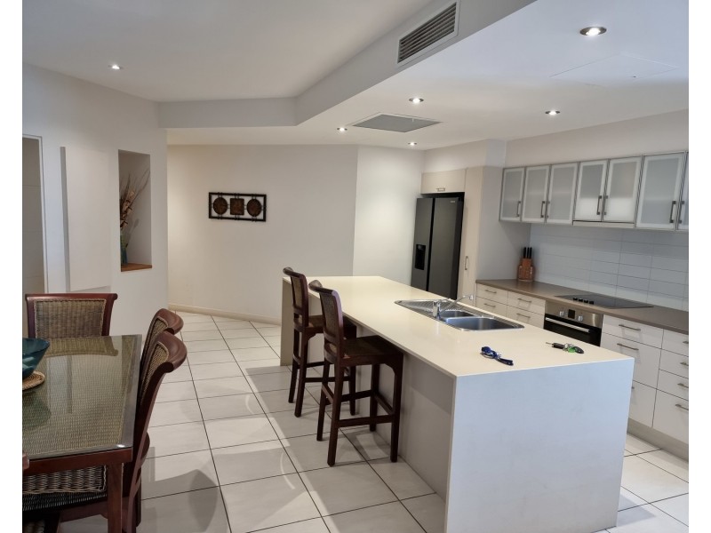 25/2b Horseshoe Bay Road, Bowen QLD 4805