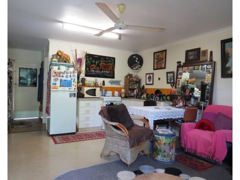 10 Verna Street, Bowen QLD 4805