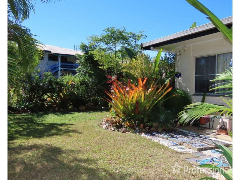 10 Verna Street, Bowen QLD 4805