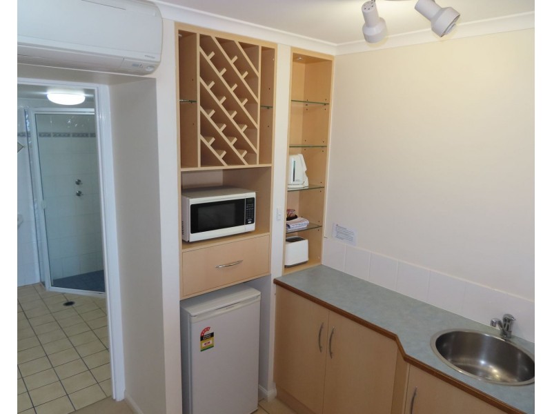 Apt 1/2 – 4 Pandanus Street, Bowen QLD 4805