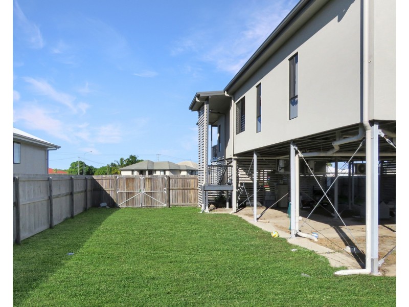 25 Baker Street, Bowen QLD 4805