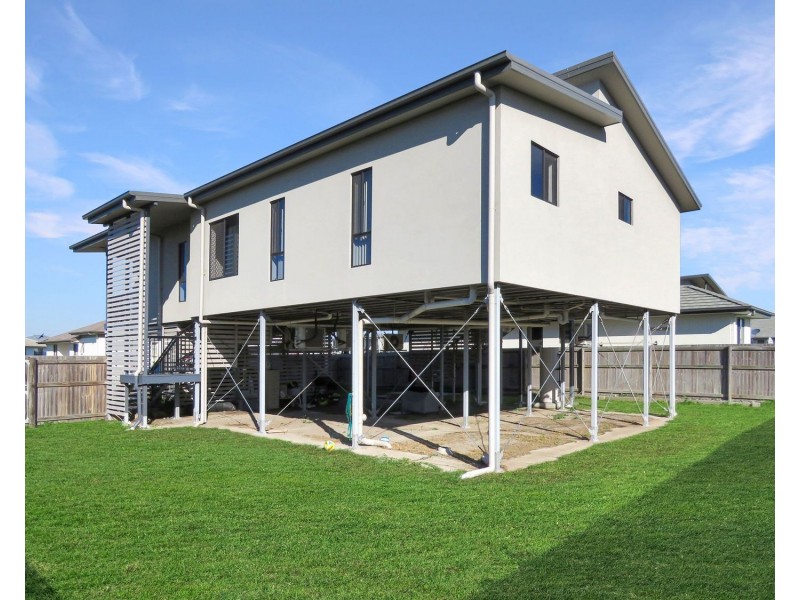 25 Baker Street, Bowen QLD 4805