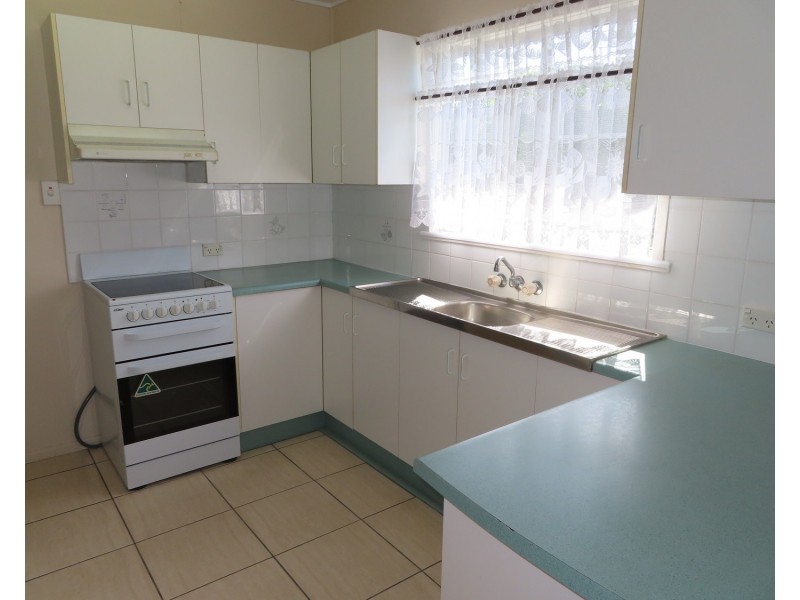 128 Hillview Road, Bowen QLD 4805