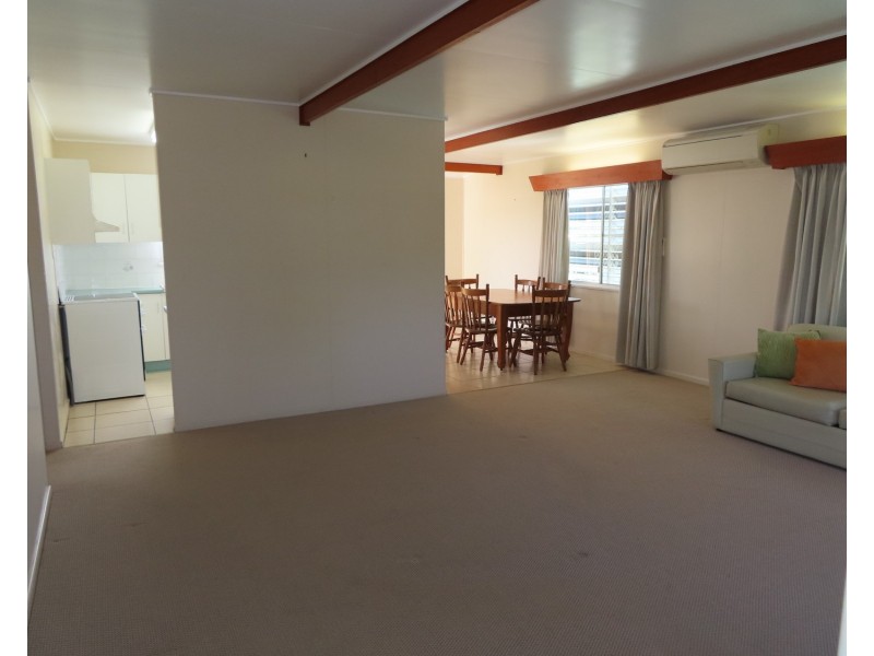 128 Hillview Road, Bowen QLD 4805