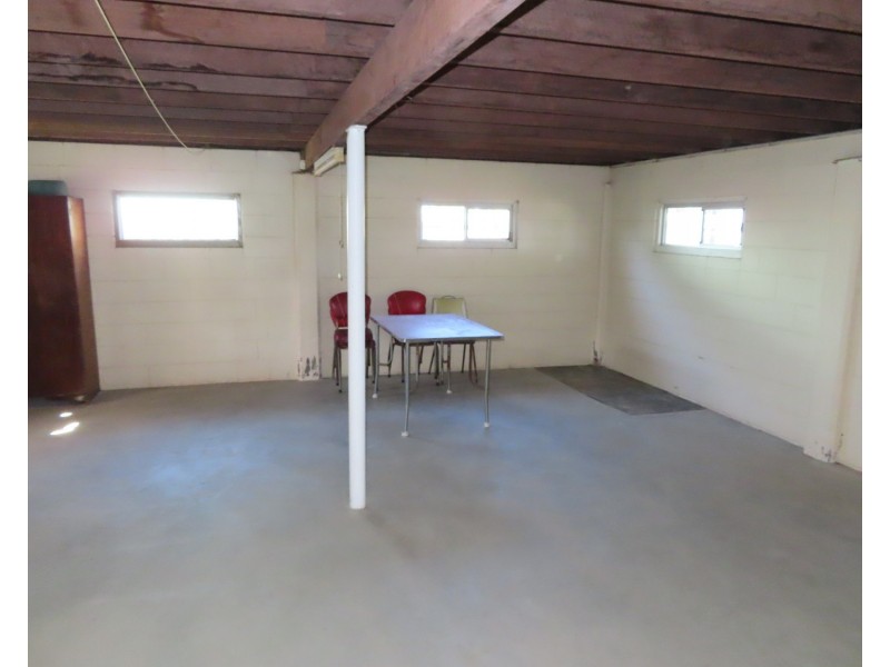 128 Hillview Road, Bowen QLD 4805