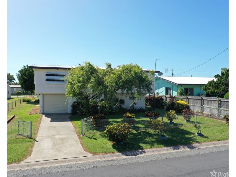 128 Hillview Road, Bowen QLD 4805