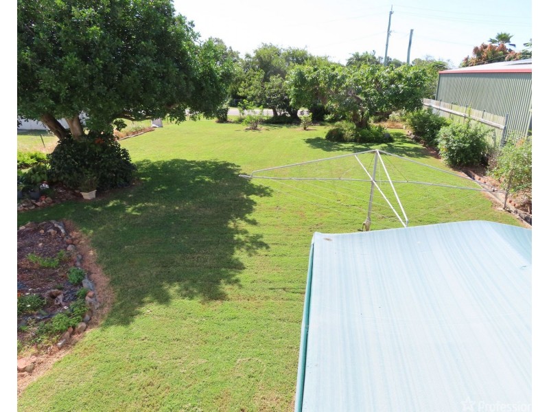 128 Hillview Road, Bowen QLD 4805