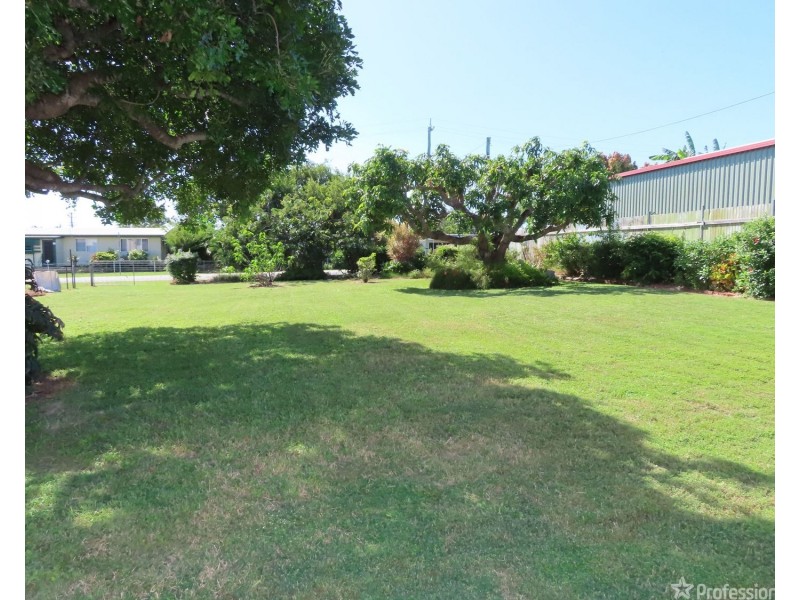 128 Hillview Road, Bowen QLD 4805