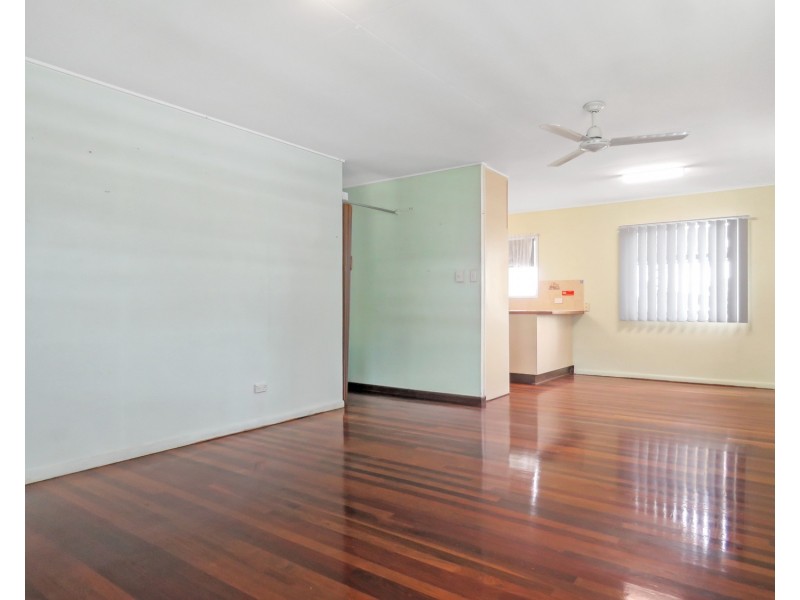 104 Gregory Street, Bowen QLD 4805