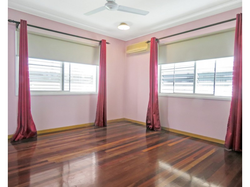 104 Gregory Street, Bowen QLD 4805