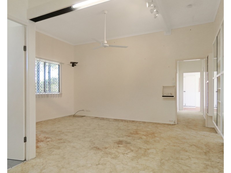 113 Powell Street, Bowen QLD 4805