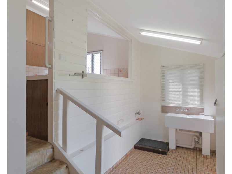 113 Powell Street, Bowen QLD 4805