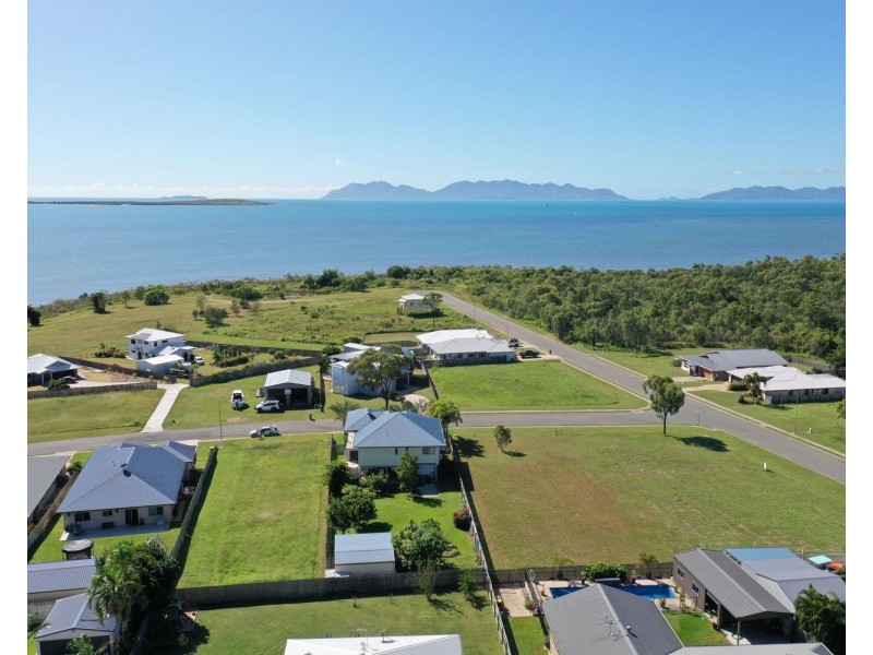 5 Bayside Court, Bowen QLD 4805