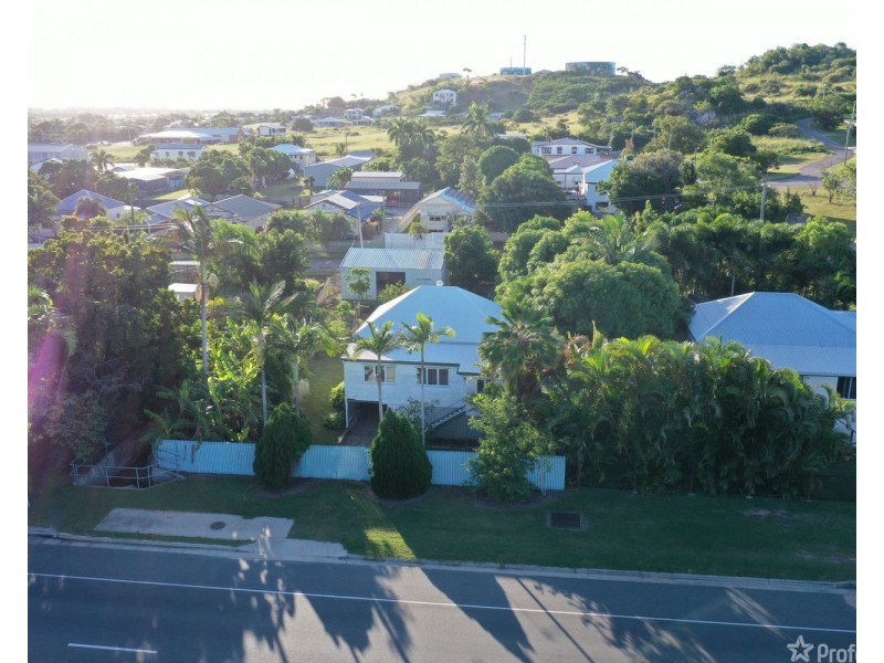 54 Livingstone Street, Bowen QLD 4805