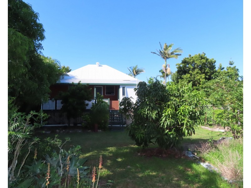 54 Livingstone Street, Bowen QLD 4805