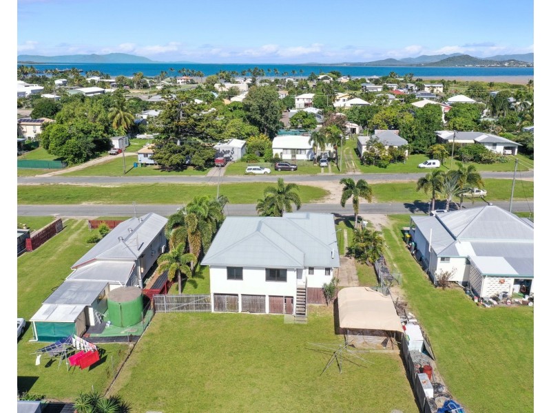 82 Williams Street, Bowen QLD 4805