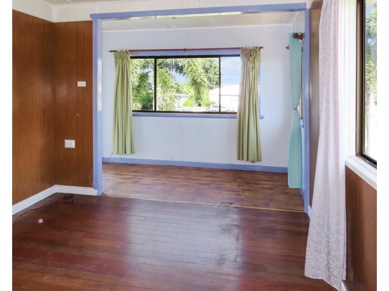 82 Williams Street, Bowen QLD 4805