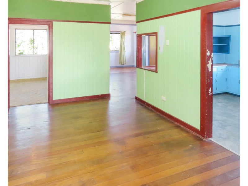 82 Williams Street, Bowen QLD 4805