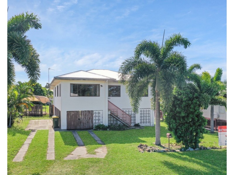 82 Williams Street, Bowen QLD 4805