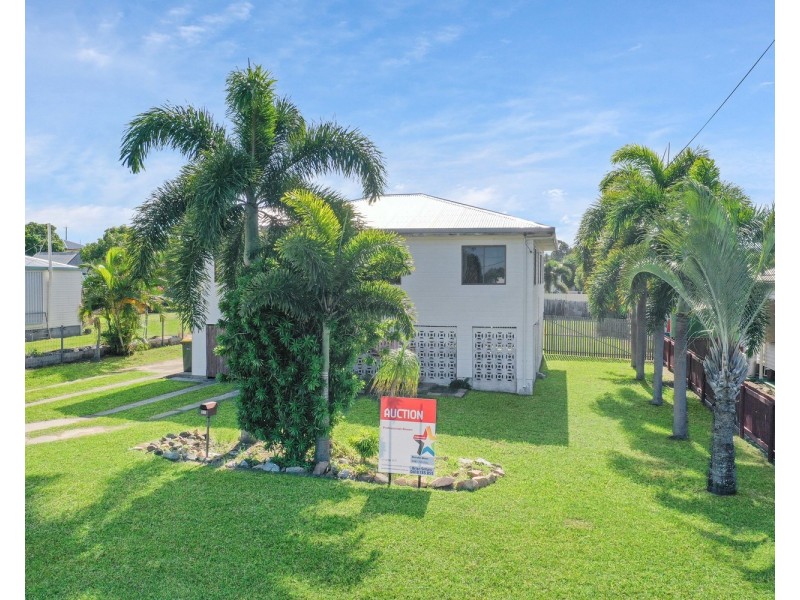 82 Williams Street, Bowen QLD 4805