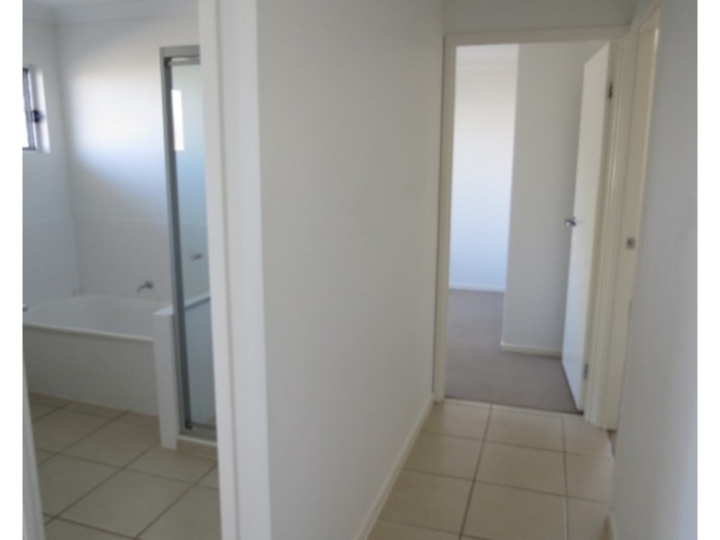 25 Nautilus Street, Bowen QLD 4805