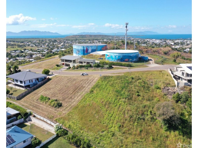 30 Tynwald Avenue, Bowen QLD 4805