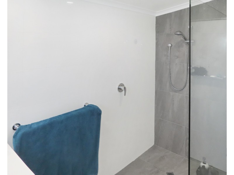 25 Thomas Street, Bowen QLD 4805