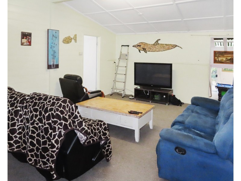 25 Thomas Street, Bowen QLD 4805