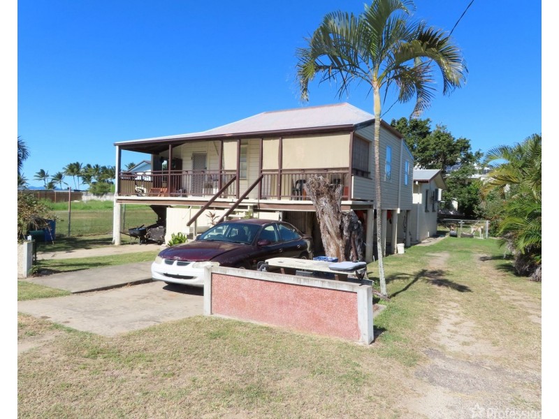 25 Thomas Street, Bowen QLD 4805