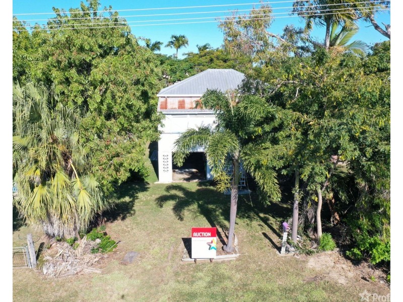 13 Poole Street, Bowen QLD 4805