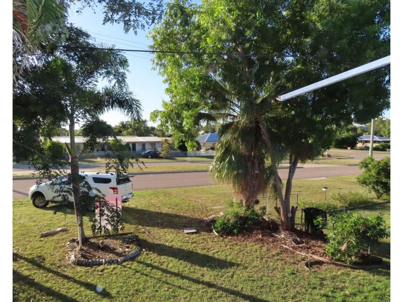 13 Poole Street, Bowen QLD 4805
