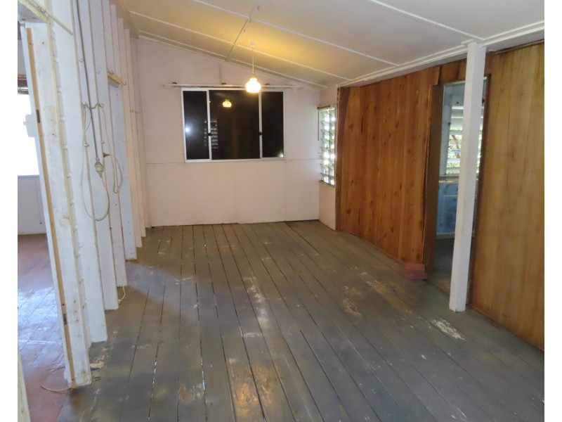 13 Poole Street, Bowen QLD 4805